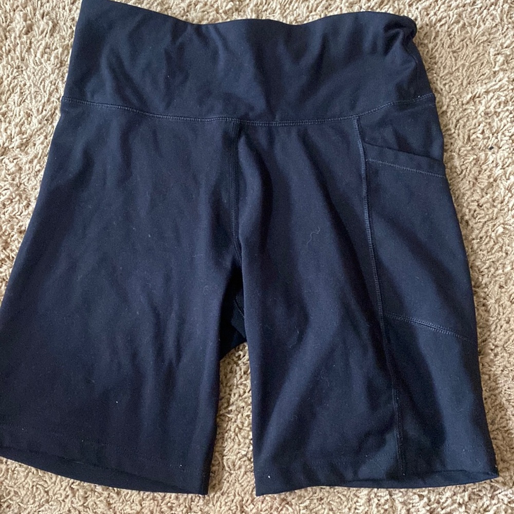 black biker shorts